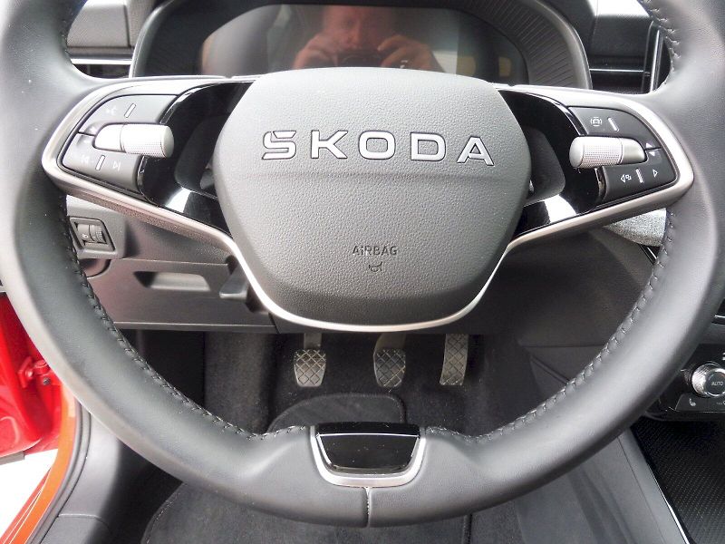 Škoda Scala (2025) Selection 1,0 TSI 85kW - fotka 10 z 28