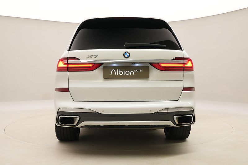 BMW X7 xDRIVE 30d M-PAKET CZ 6míst - fotka 11 z 88