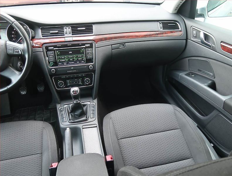 Škoda Superb (2013) Ambition 1.8 TSI, 4X4, Xenony - fotka 8 z 13