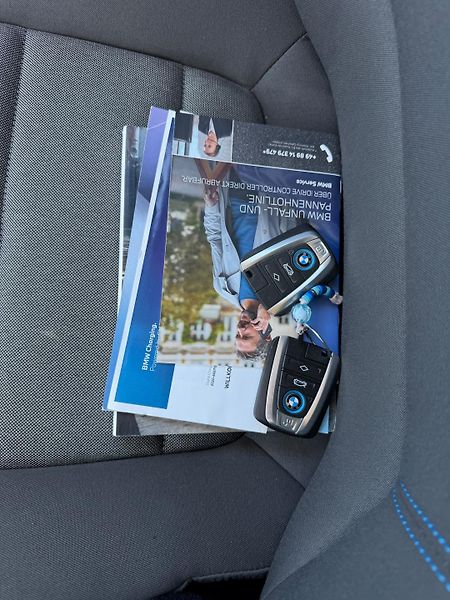 BMW i3 i3S 135KW ELEKTRO - fotka 18 z 20