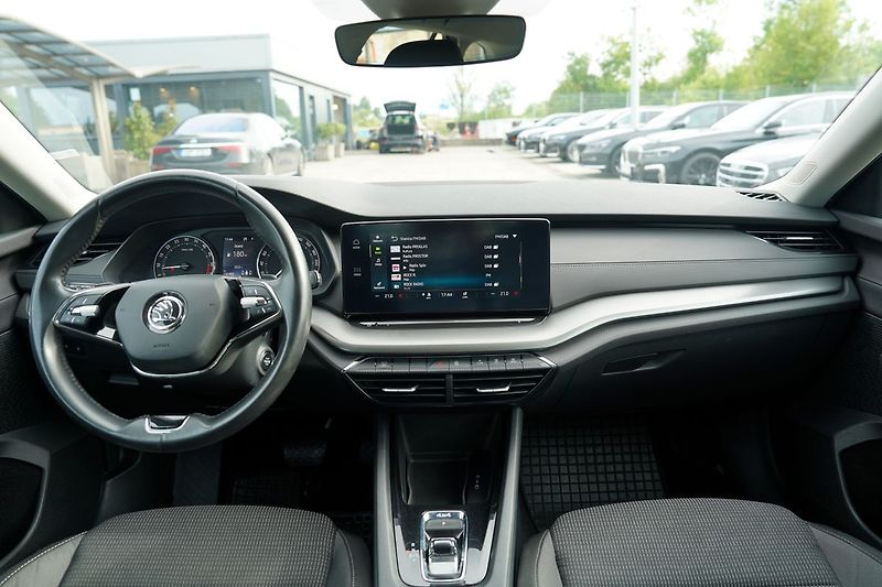 Škoda Octavia IV  2.0 TDI DSG 4x4/150 PS - fotka 23 z 43