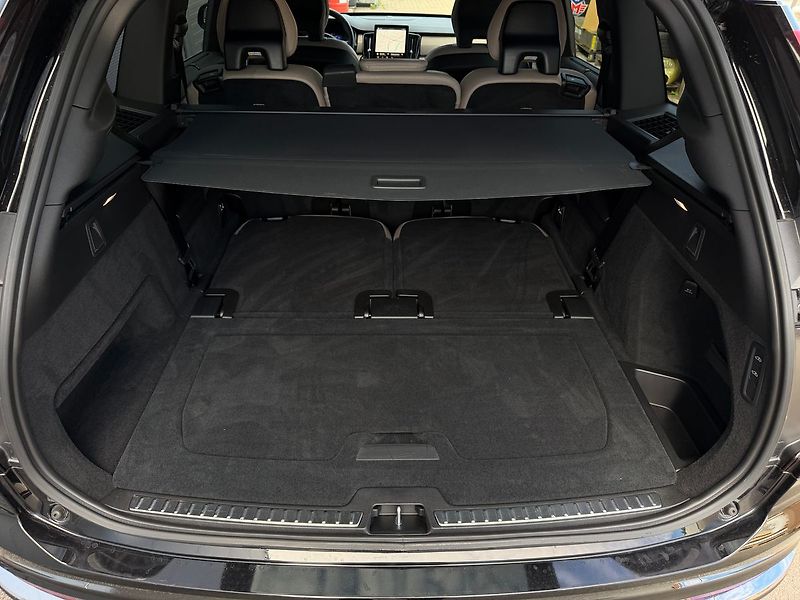 Volvo XC90 B5 PLUS, 360°, VZDUCH, VENTILA - fotka 15 z 25