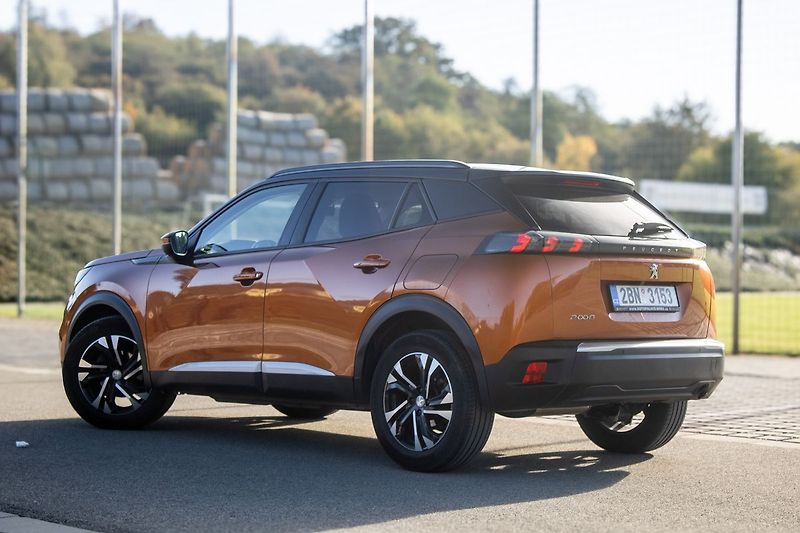 Peugeot 2008 - fotka 7 z 36