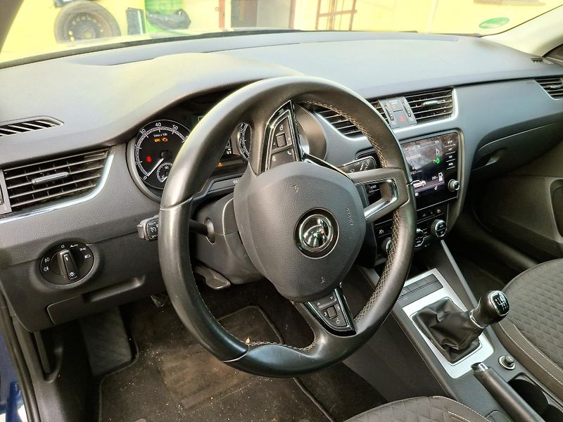 Škoda Octavia 1.4TSI 110 kw servisní histori - fotka 19 z 42