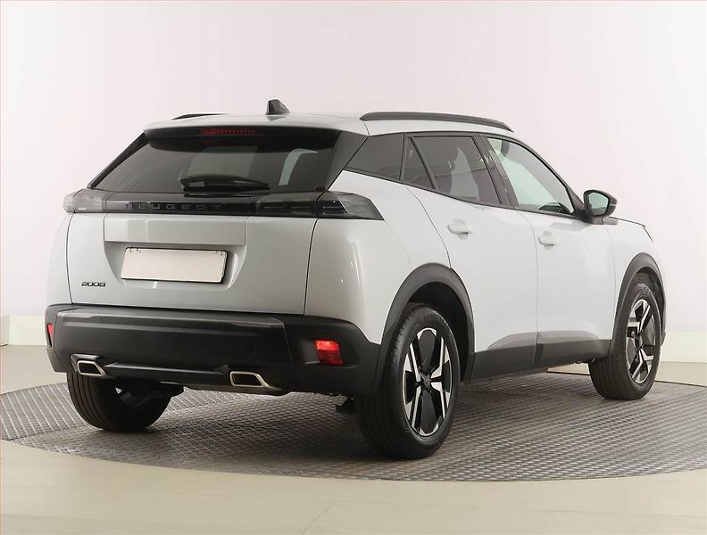Peugeot 2008 (2025) 1.2 PureTech - fotka 5 z 26