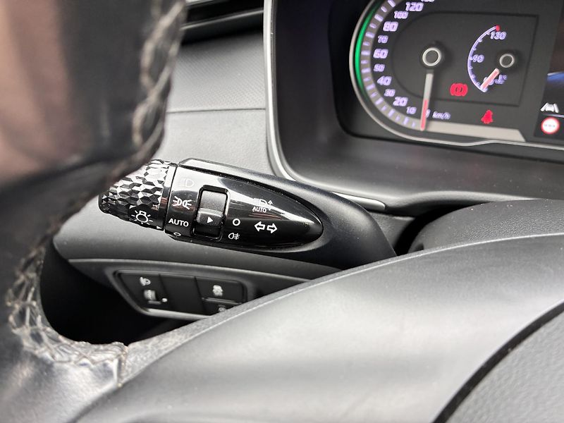 Hyundai Tucson 1.6T-GDi 110kW REZERVACE - fotka 25 z 29