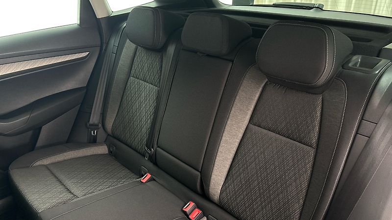 Škoda Karoq 2.0 TDI DSG Style - fotka 16 z 28