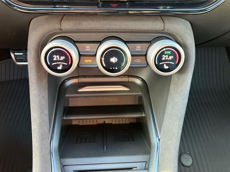 Škoda Kodiaq 2.0TDi 110kW SPORTLINE DSG - fotka 20 z 30