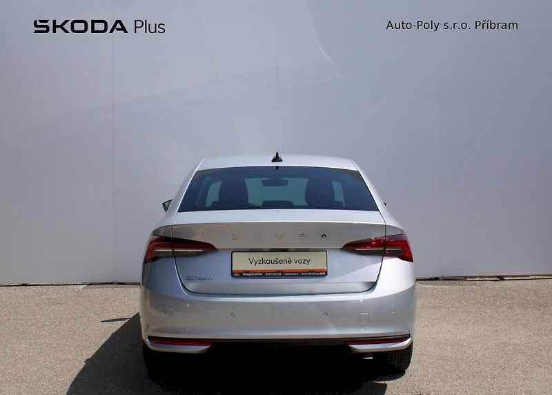 Škoda Octavia (2024) Top Selection 2.0TDI / 110kW 7 - fotka 8 z 23