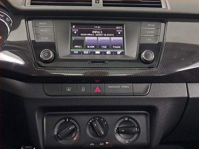 Škoda Fabia (2017) Monte Carlo 1.2 TSI - fotka 12 z 15