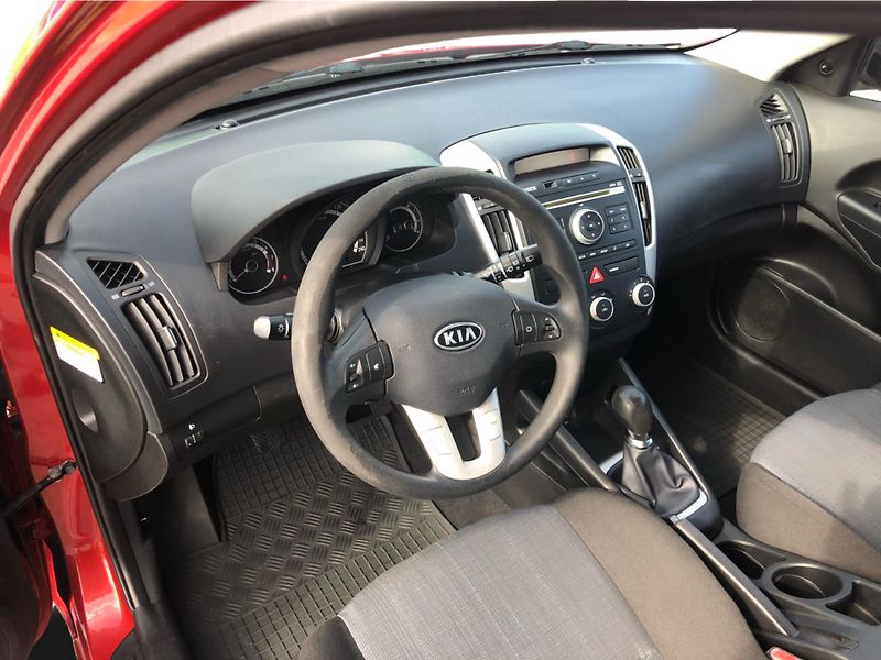 Kia Ceed Combi 1.4i ACTIVE - fotka 5 z 27