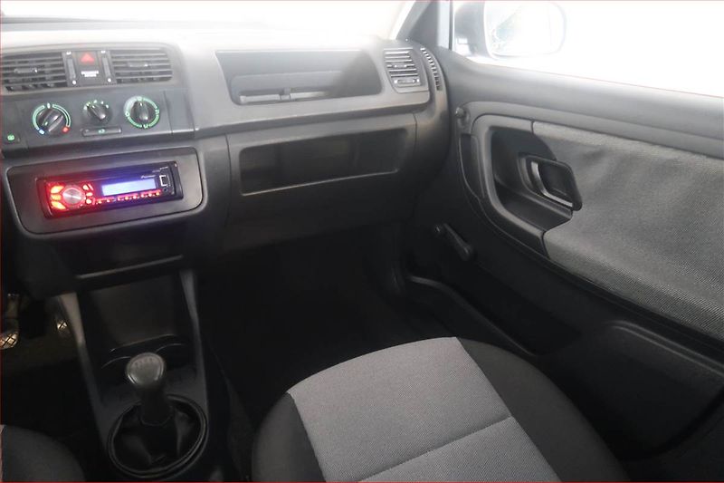 Škoda Fabia (2012) 1.2 12V, za skvělou cenu - fotka 8 z 14