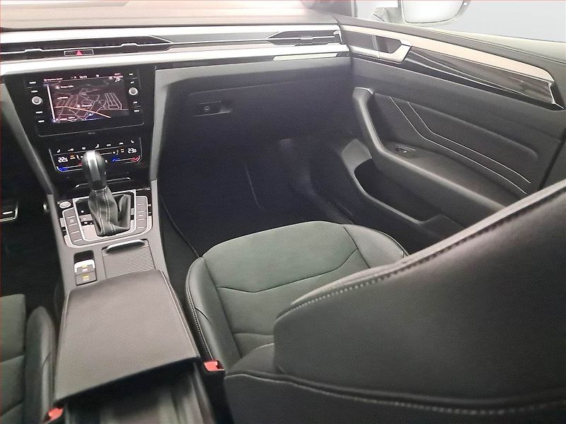 Volkswagen Arteon (2021) R-line 2.0 TDI - fotka 8 z 19