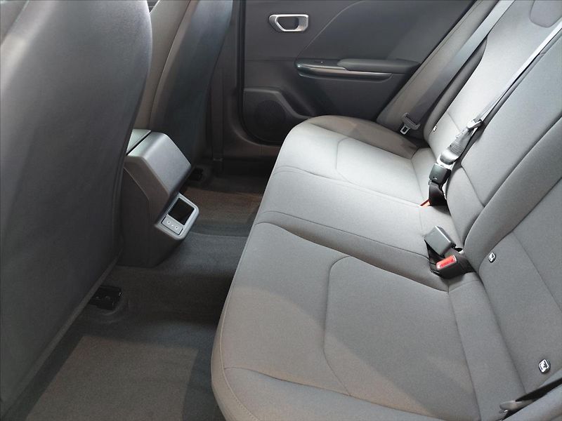 Kia K4 (2026) 1,0   T-GDI SW 7DCT SPIN - fotka 9 z 14