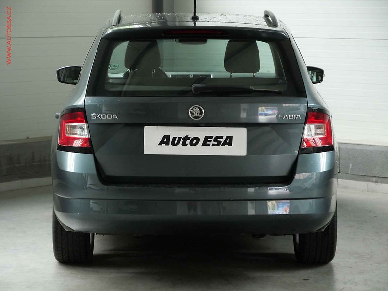 Škoda Fabia (2018) 1.0TSi, 2.maj,ČR, Style - fotka 5 z 22