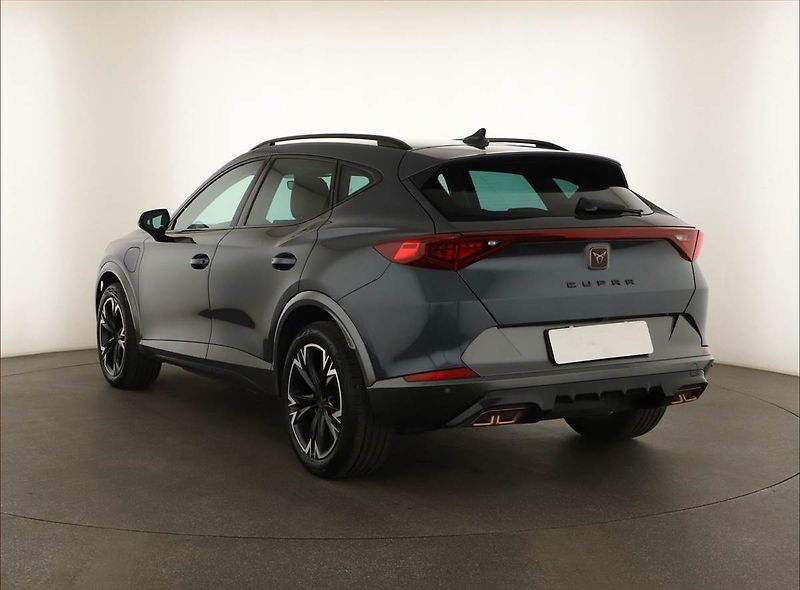 Cupra Formentor (2023) 1.4 e-Hybrid - fotka 4 z 28