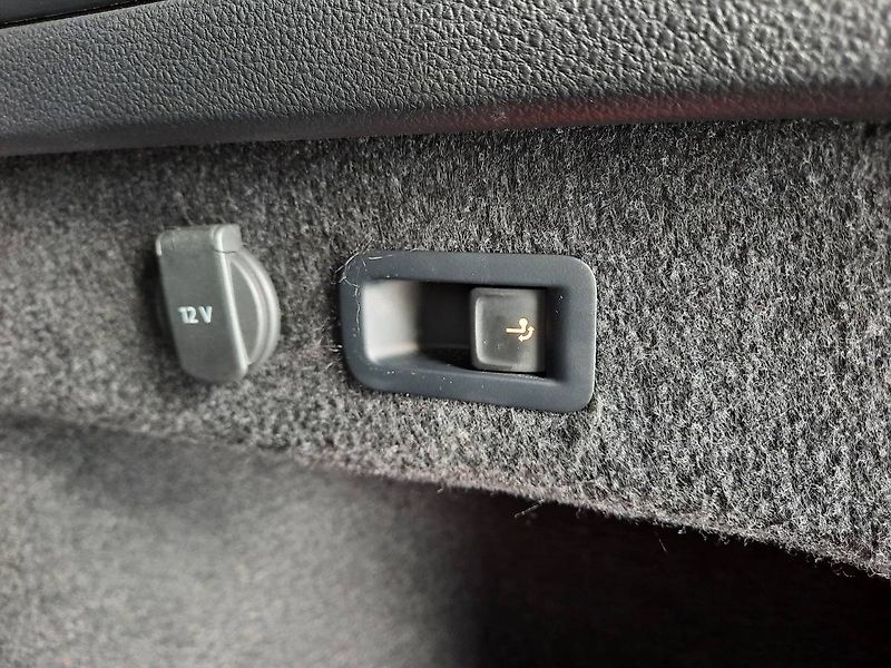 Volkswagen Passat Variant (2023) 2.0 TDI (110kW/150k) DSG, Busi - fotka 27 z 29
