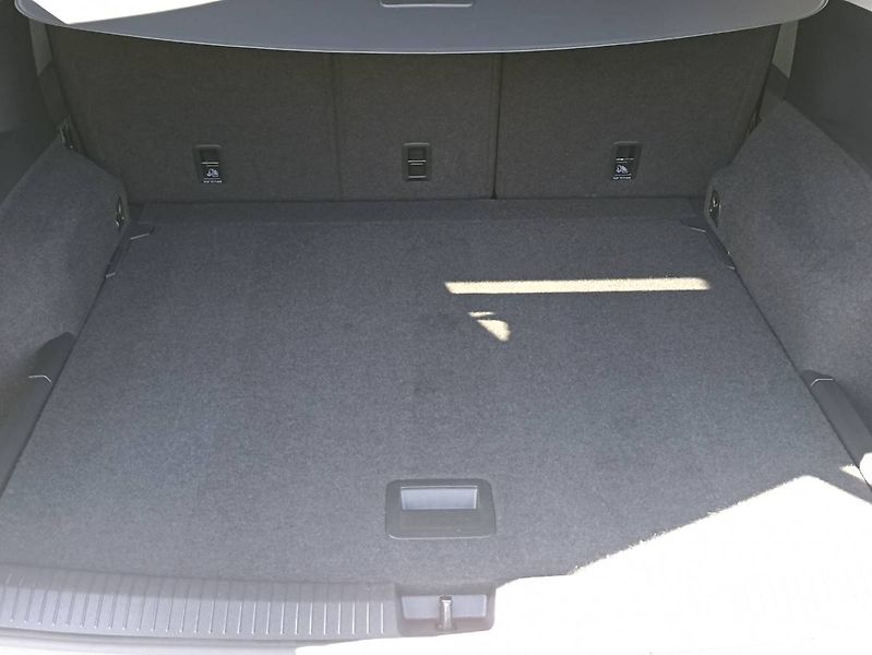 Volkswagen Tiguan Allspace (2023) 1.5 TSI 110kW  tažné manuál - fotka 32 z 35