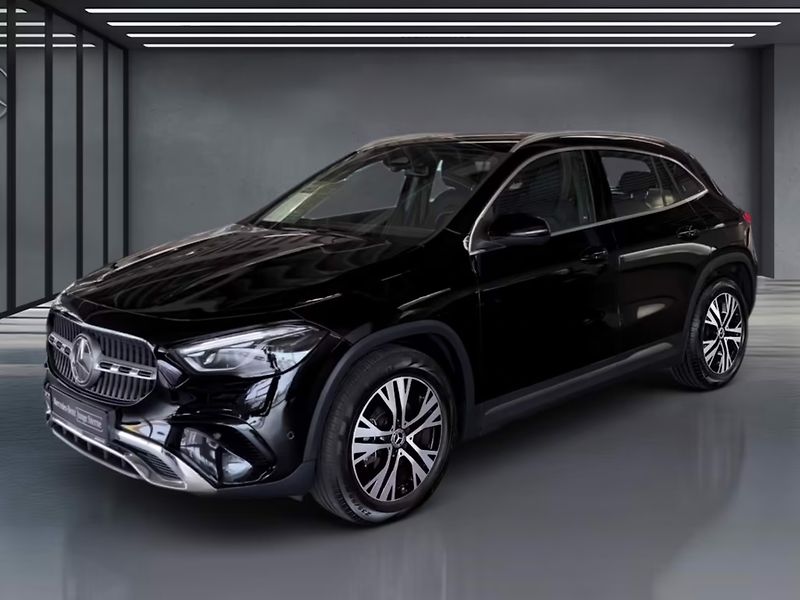 Mercedes-Benz GLA 200d Progressive MBEAM Kam Dis - fotka 1 z 13