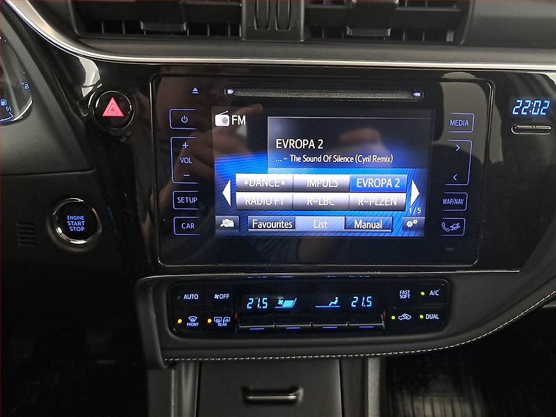 Toyota Corolla (2017) Style 1.6 Valvematic - fotka 12 z 20
