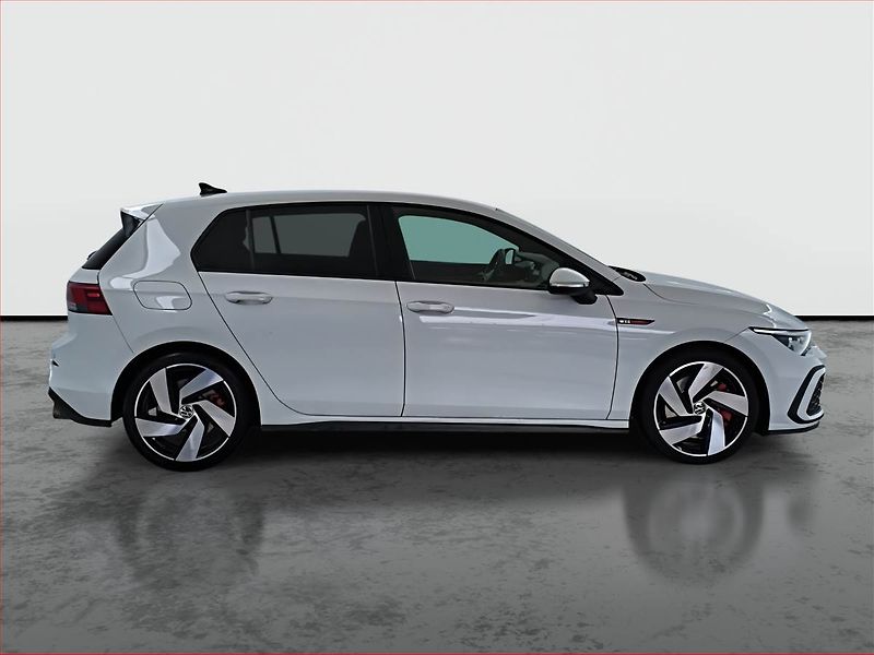 Volkswagen Golf (2021) 2.0 GTI - fotka 6 z 21