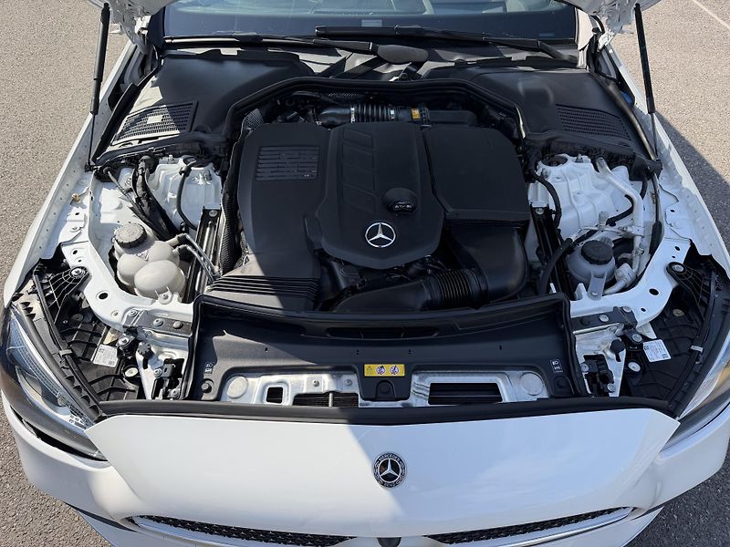 Mercedes-Benz Třídy C C 300D 195kW Kombi AMG LINE  - fotka 11 z 22