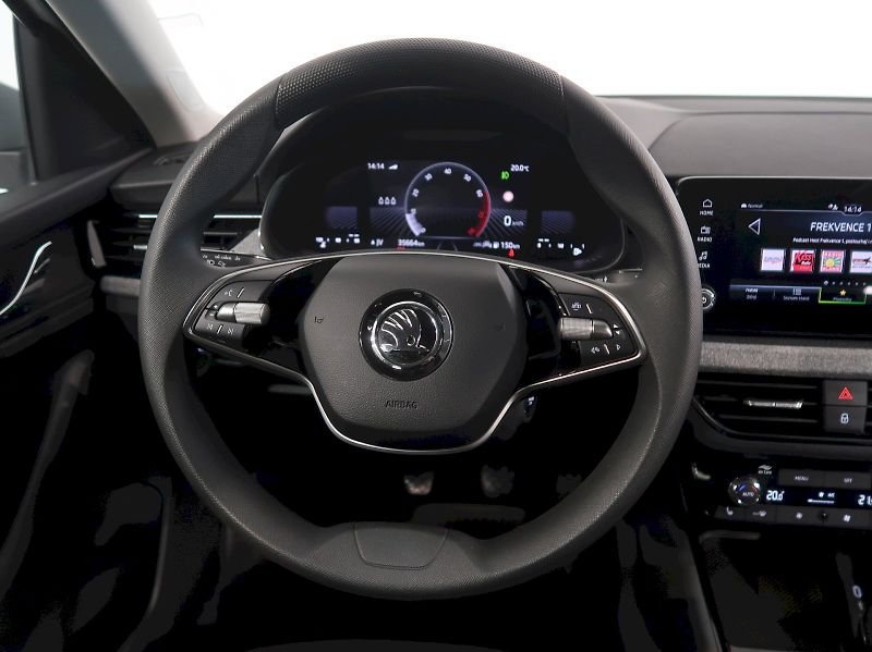 Škoda Scala (2024) SELECTION 1.0TSI 85KW - fotka 16 z 38