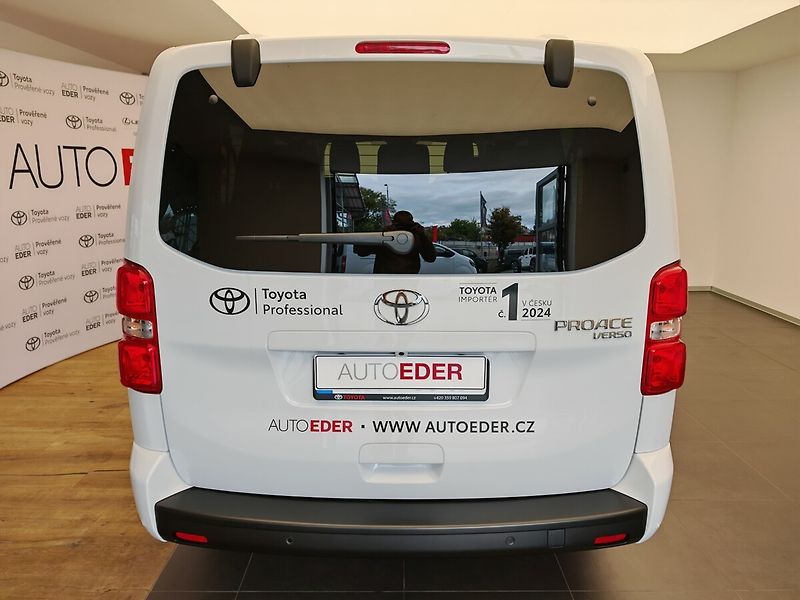 Toyota ProAce Verso 2,0D L2 8AT Family 8S - fotka 5 z 24