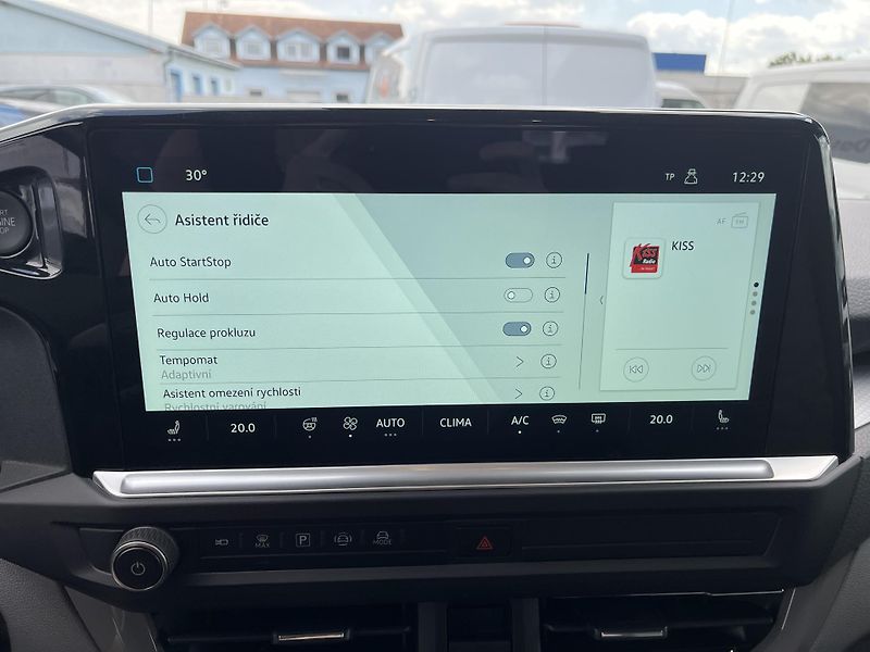Volkswagen Caravelle 2.0TDI DSG 4MOTION STYLE 125kW - fotka 17 z 24