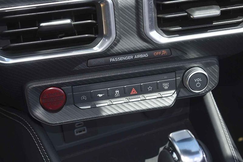 Ford Mustang Convertible - I v sedmé generaci neztrácí svůj půvab.