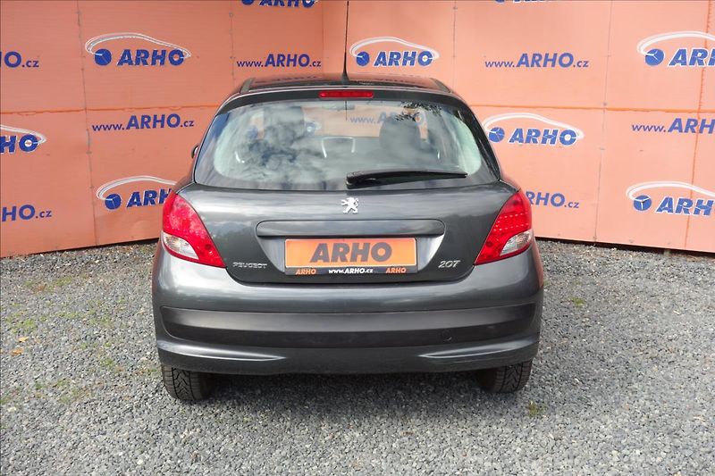 Peugeot 207 1,4 i 54KW, ČR, SERVIS. KN. - fotka 6 z 30