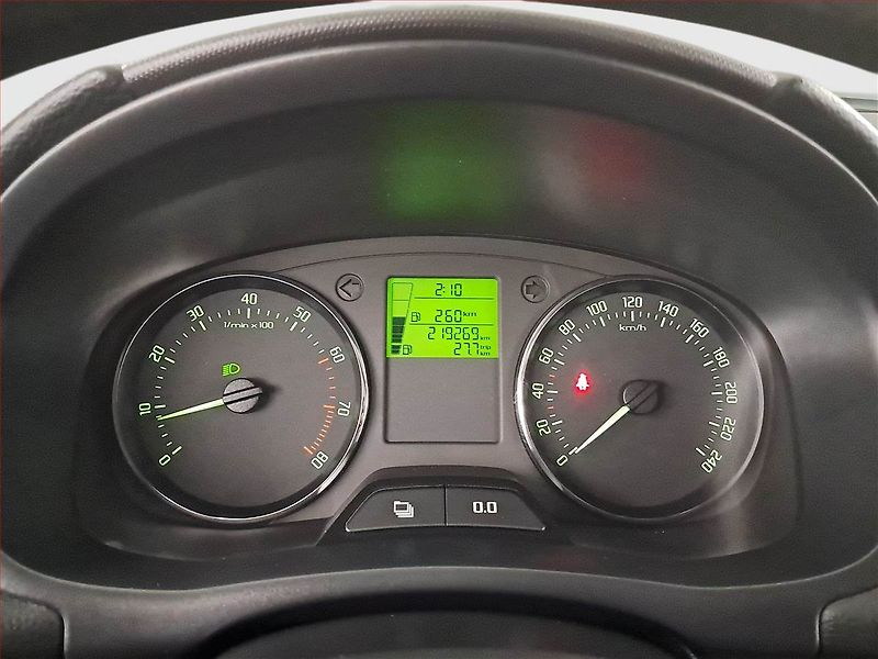 Škoda Fabia (2010) Ambiente 1.2 TSI, Eko.zaplacen - fotka 11 z 20