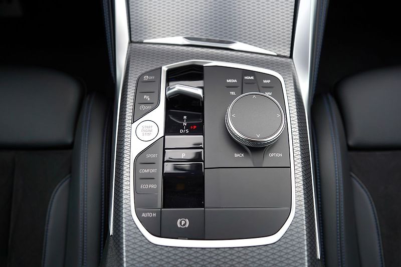 BMW Řada 2 M240i xDrive 3.0i/AT/380 PS - fotka 28 z 46