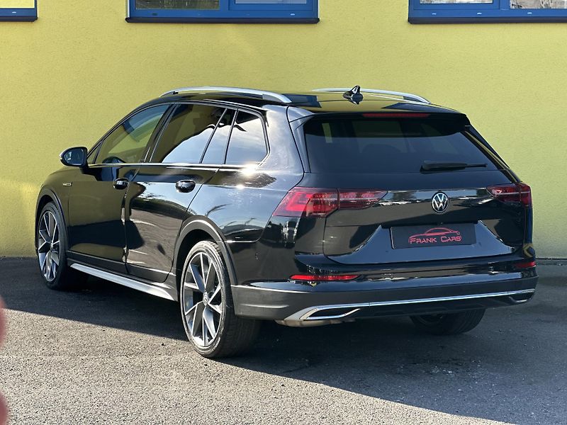 Volkswagen Golf (2022) ALLTRACK 2.0TDI/147kW *H&K* - fotka 3 z 47