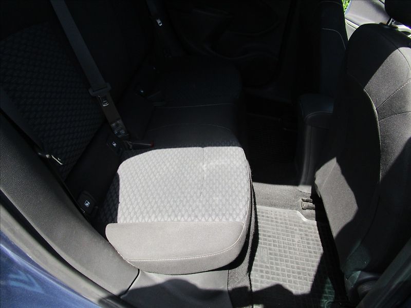 Opel Astra 1.4 Turbo Enjoy, 2. maj. - fotka 22 z 38