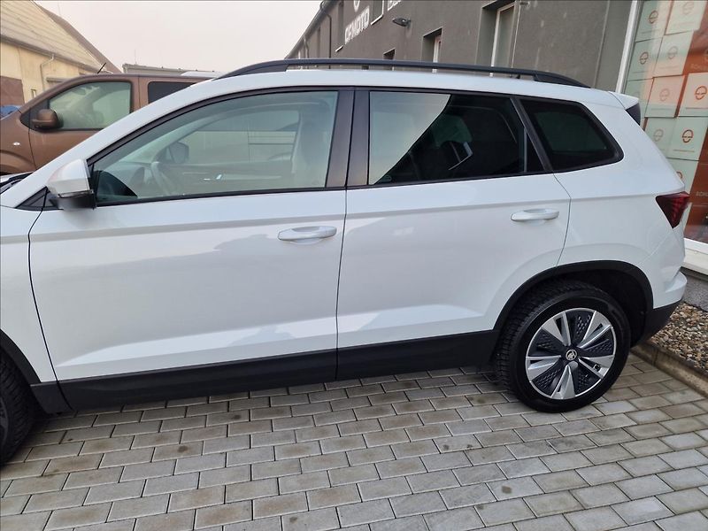 Škoda Karoq 2.0TDI DSG Style,ČR,1.Majitel - fotka 45 z 50