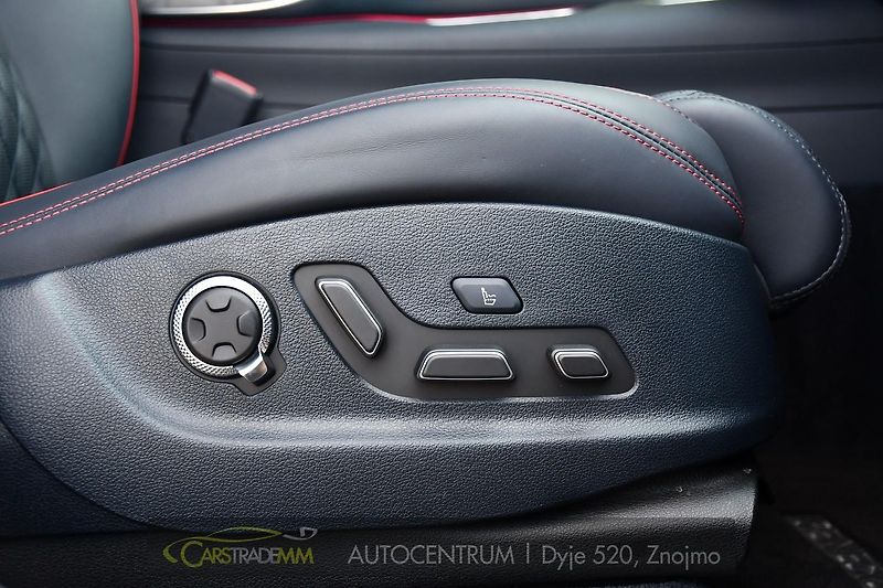 Genesis GV70 2.2CRDi AWD SPORT ZÁRUKA - fotka 29 z 59