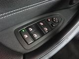 BMW X1 (2016) sDrive18d, Automat, Bi-Xenony - náhled 16