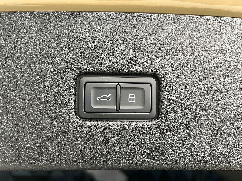Audi Q8 50TDI QUATTRO S-LINE, PANORAMA - fotka 40 z 42