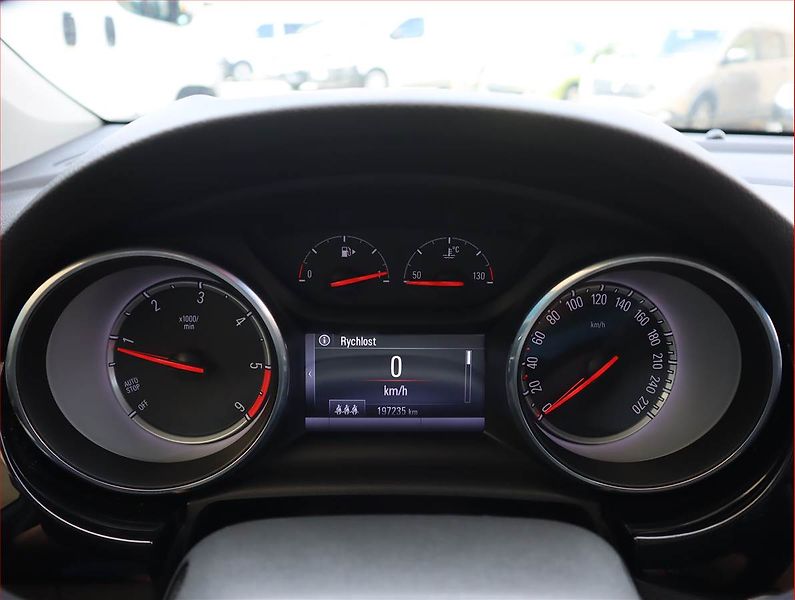 Opel Astra (2016) 1.6 CDTI, Serv.kniha, Navi - fotka 11 z 20