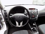 Kia Ceed (2012) 1.6GDi/2.Maj.ČR/Klimatizace/ - náhled 24