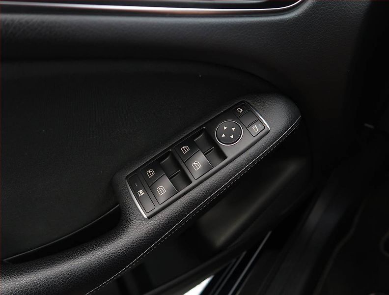 Mercedes-Benz Třídy B (2017) B 180 CDI, Automat, Serv.kniha - fotka 21 z 22