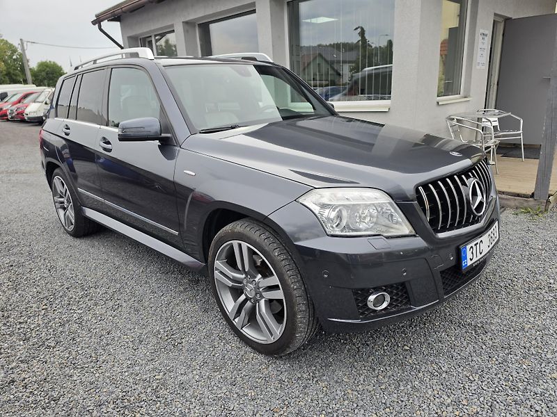 Mercedes-Benz GLK 350 i V6 4-MATIC Designo  - fotka 1 z 15