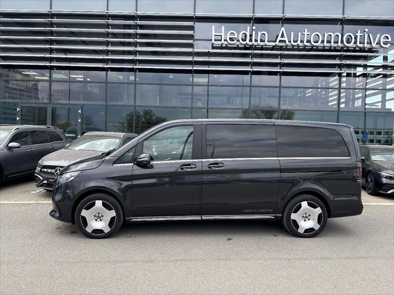 Mercedes-Benz Třídy V (2026) 2,0 300 d / Exclusive / L / 4M - fotka 2 z 10