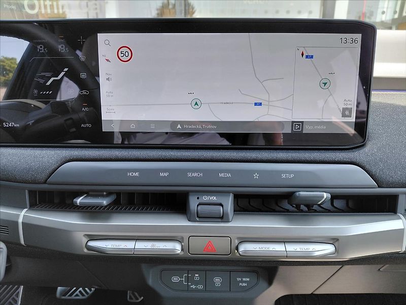 Kia EV3 81,4 kWh GT-LINE - fotka 15 z 22