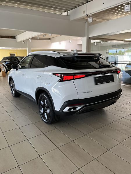 Omoda 5 (2025) 1.6 TGDI PREMIUM - fotka 9 z 14