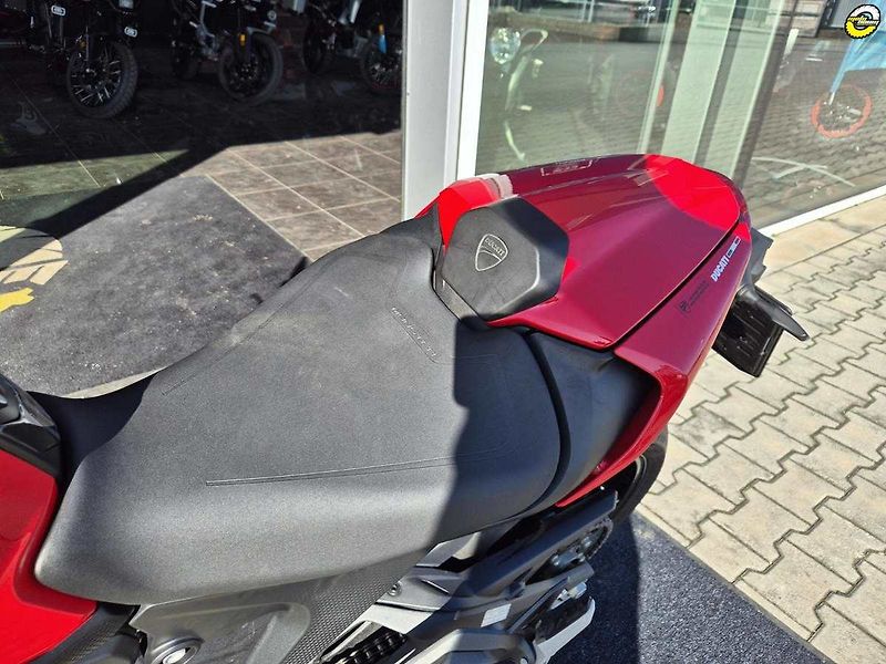 Ducati Monster (2021) - fotka 14 z 21