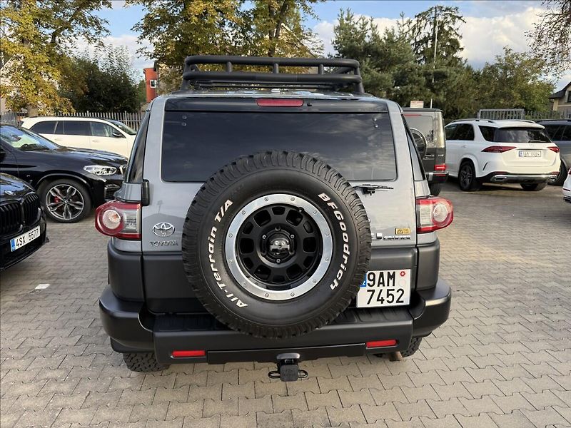 Toyota FJ 4,0 - fotka 6 z 33