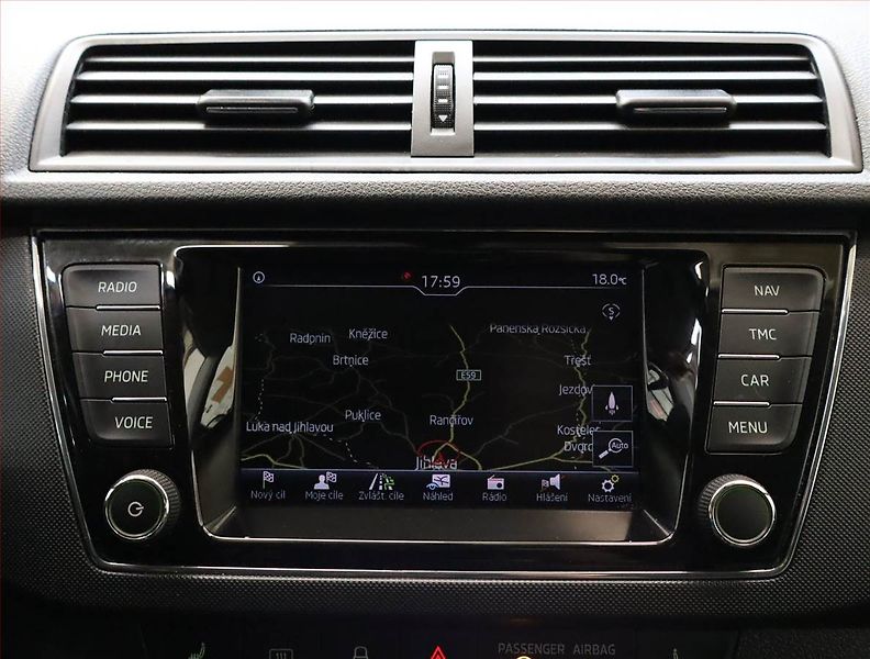 Škoda Fabia (2022) 1.0 TSI, Navi, Tempomat - fotka 13 z 22