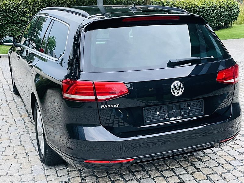 Volkswagen Passat 2.0TDI AUTOMAT VÝHŘEV SENZORY - fotka 18 z 48